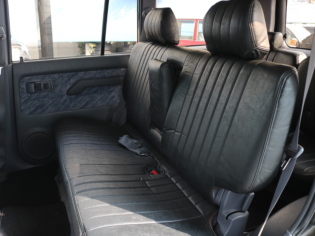 トヨタ ランドクルーザープラド(13枚目)