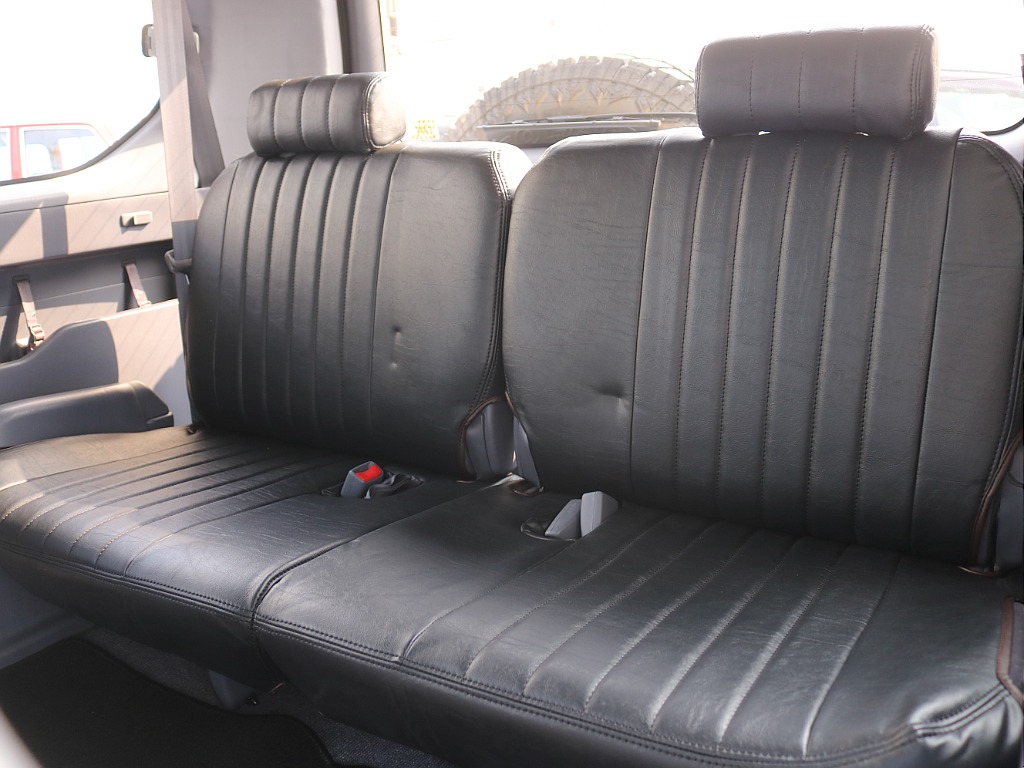 トヨタ ランドクルーザープラド(14枚目)