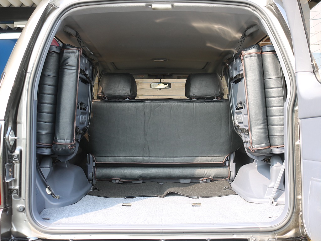 トヨタ ランドクルーザープラド(16枚目)