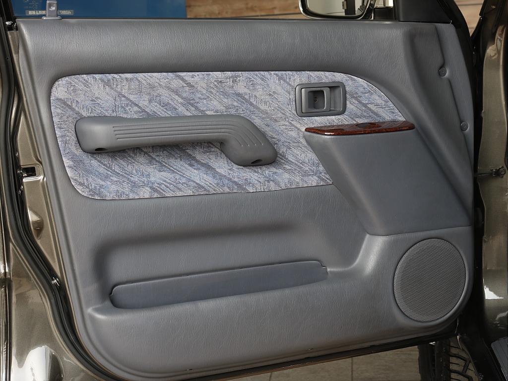 トヨタ ランドクルーザープラド(26枚目)