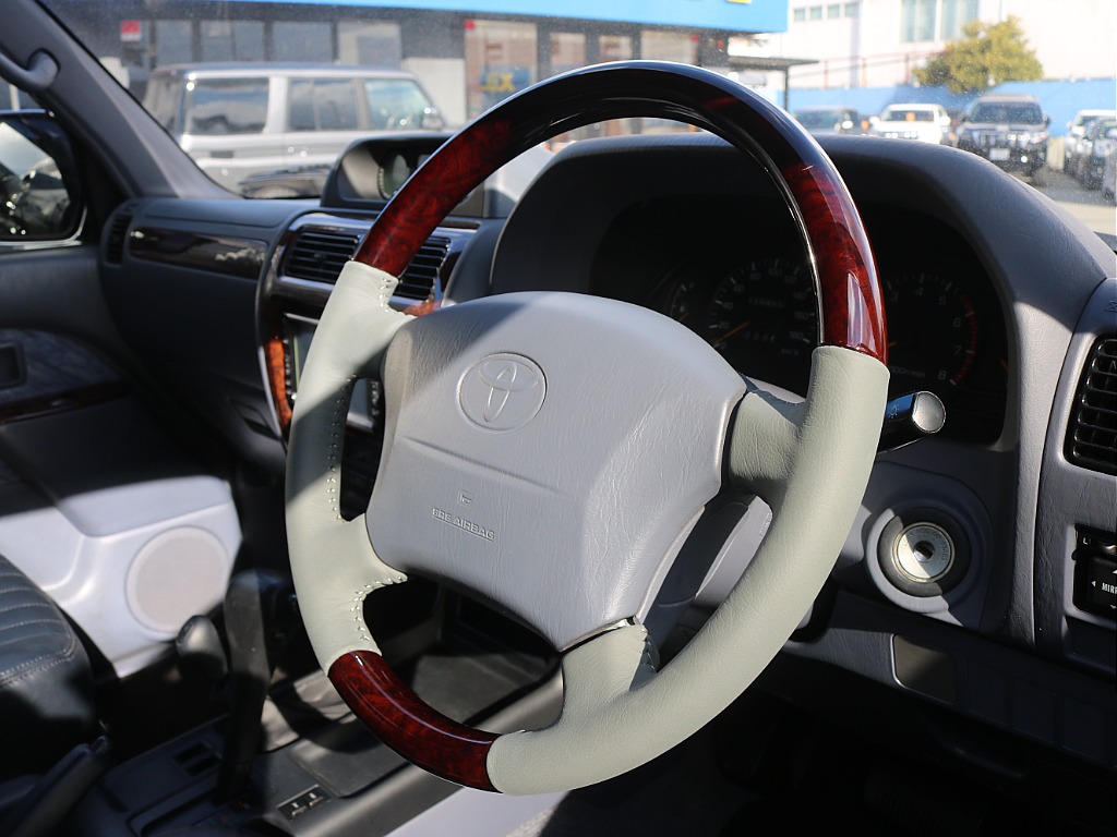 NEWウッドコンビステアリングをインストール！