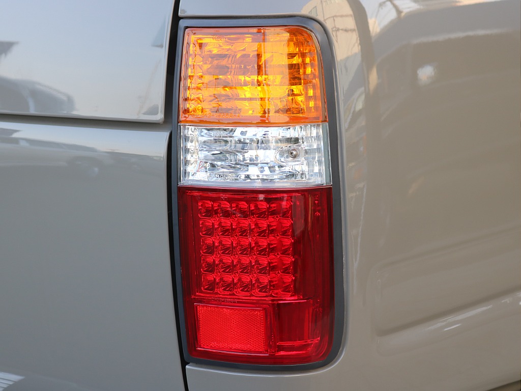 トヨタ ランドクルーザー80(33枚目)