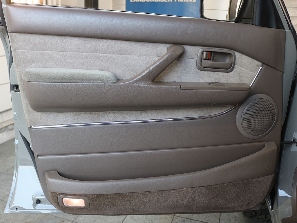 トヨタ ランドクルーザー80(43枚目)