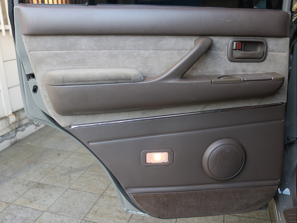 トヨタ ランドクルーザー80(44枚目)