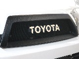 TOYOTAロゴのメッシュグリル付き！
