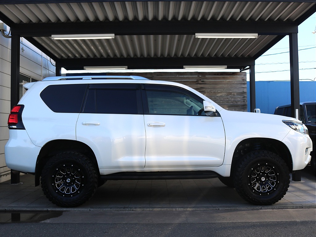 トヨタ ランドクルーザープラド(5枚目)