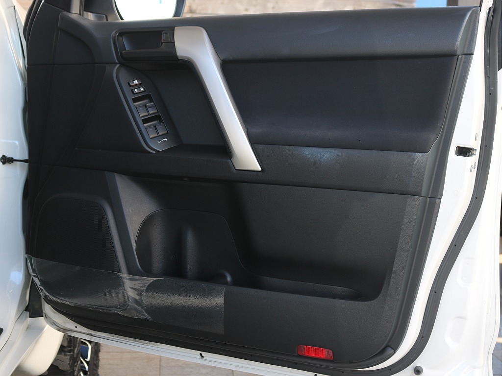 トヨタ ランドクルーザープラド(46枚目)