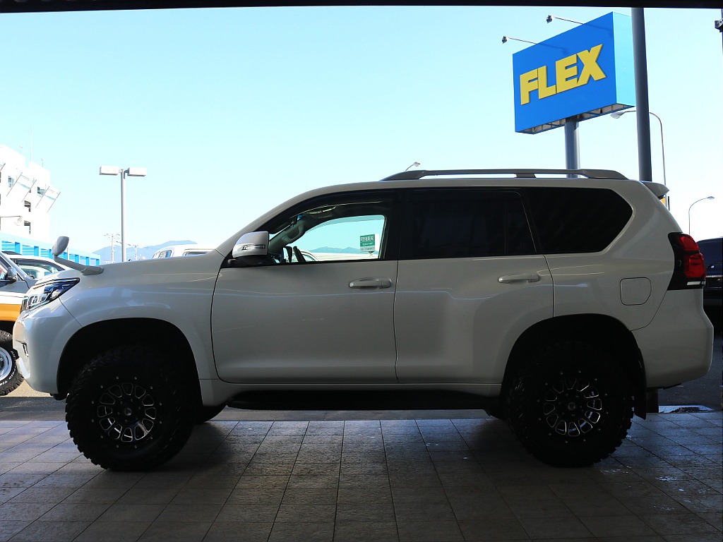 トヨタ ランドクルーザープラド(6枚目)