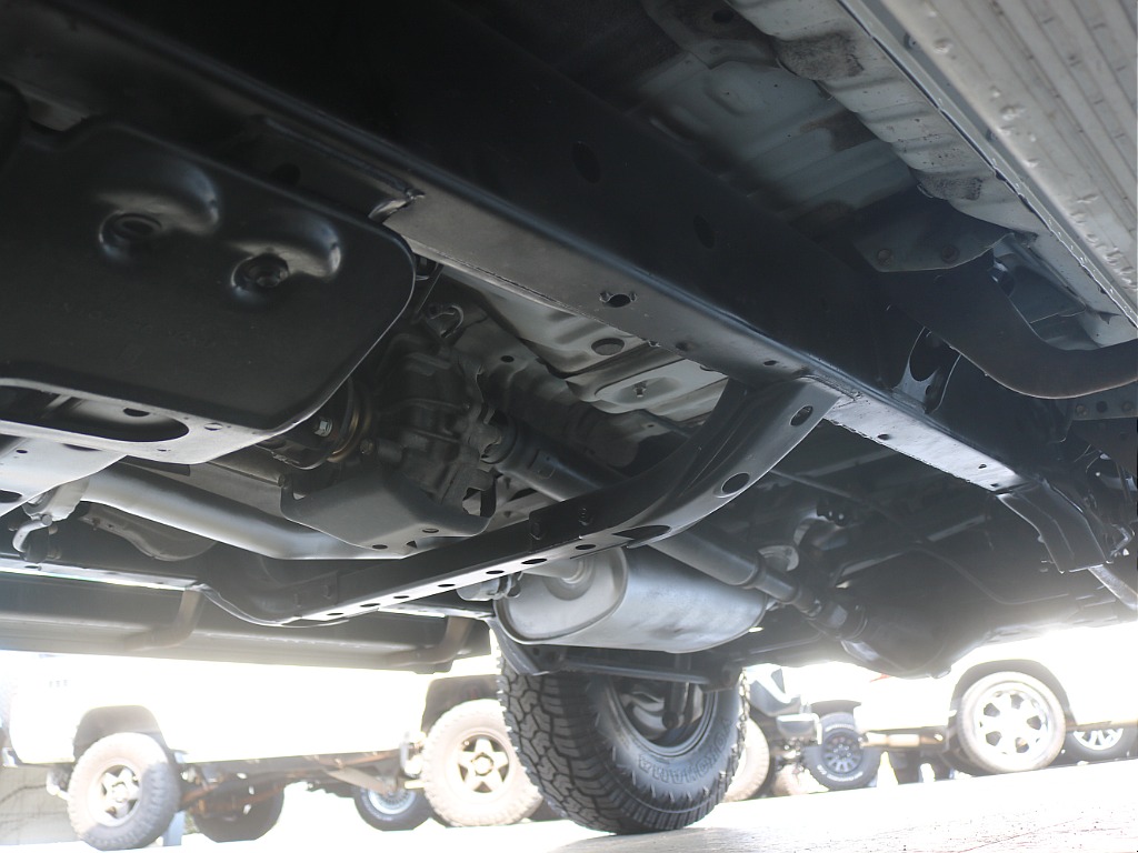 トヨタ ランドクルーザープラド(25枚目)