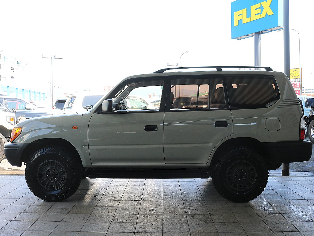 トヨタ ランドクルーザープラド(6枚目)