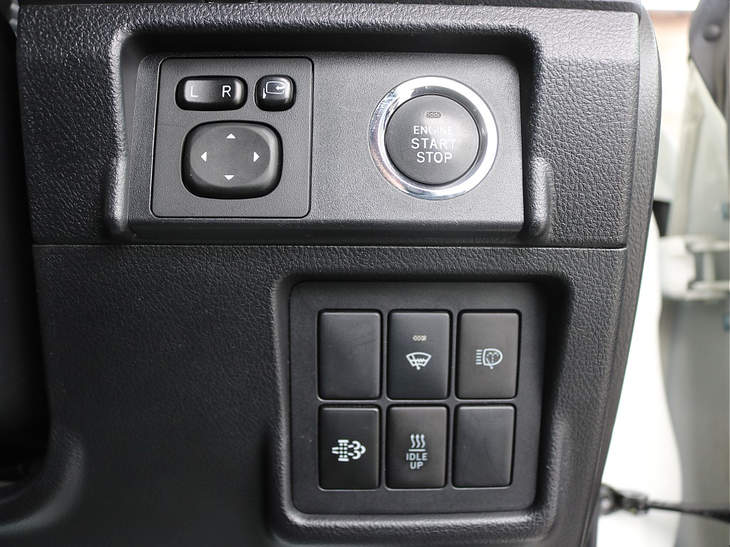 トヨタ ランドクルーザープラド(39枚目)