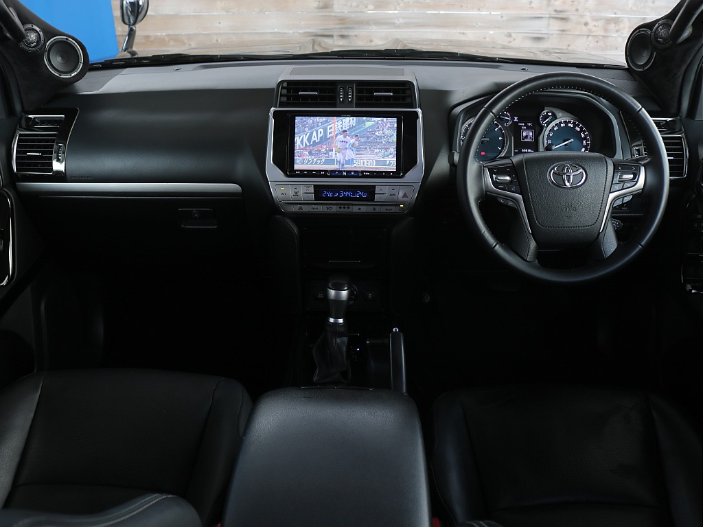 トヨタ ランドクルーザープラド(2枚目)