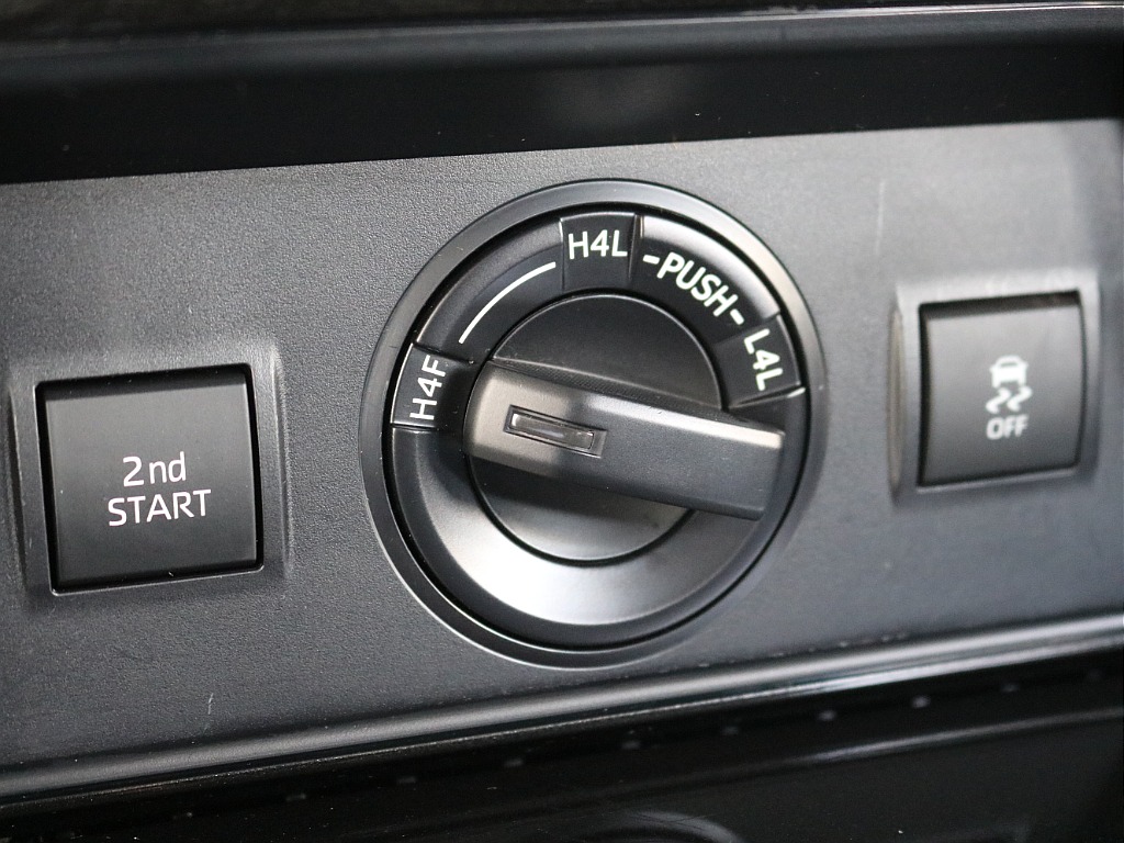 トヨタ ランドクルーザープラド(26枚目)