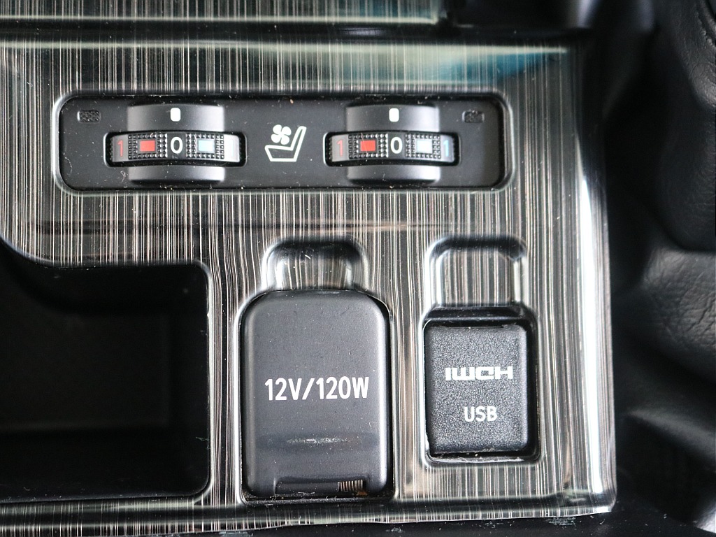 トヨタ ランドクルーザープラド(27枚目)