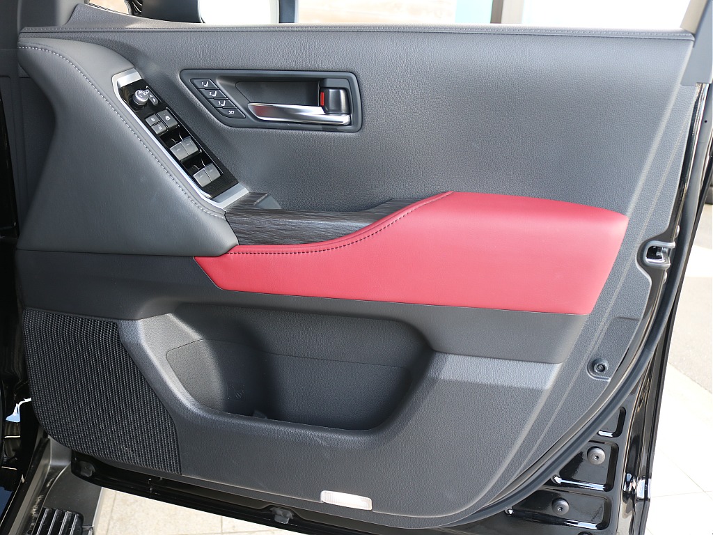 トヨタ ランドクルーザー300(21枚目)