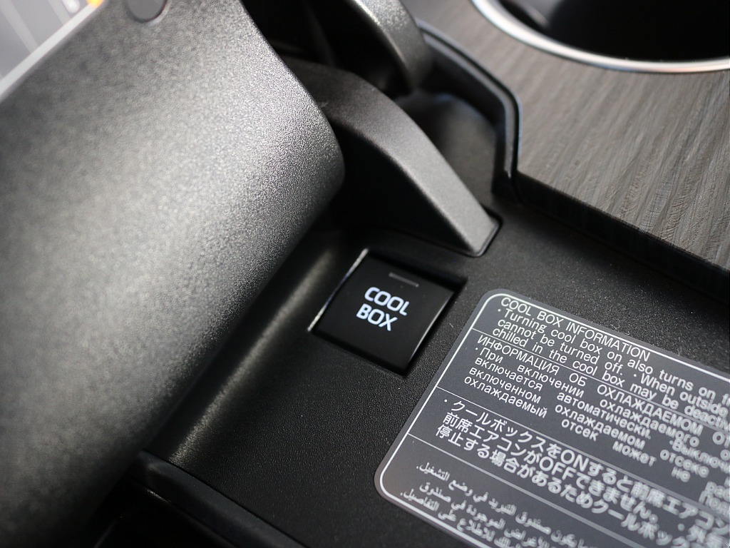 トヨタ ランドクルーザー300(36枚目)