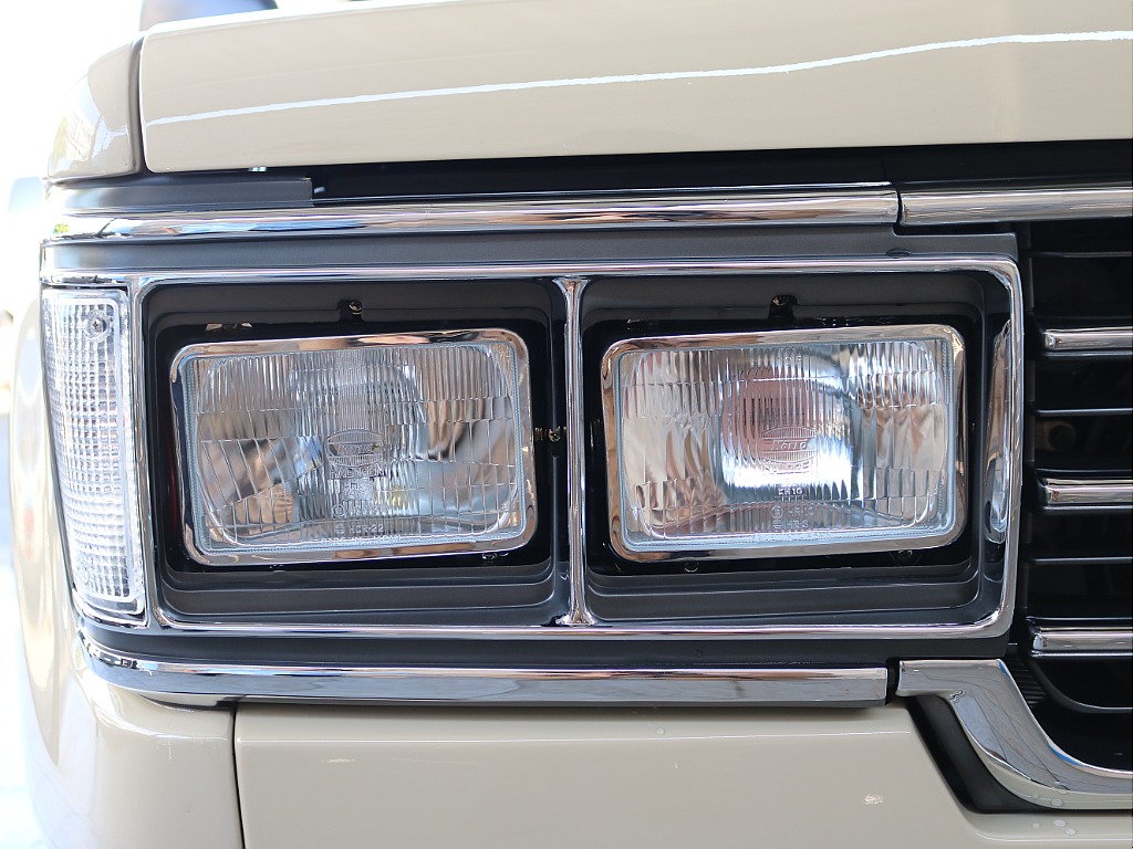 トヨタ ランドクルーザー100(34枚目)