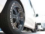 足元はグッドイヤーナスカータイヤ＆ＦＬＥＸバルベロディープスAWでスタイリッシュに！