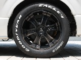 足元はグッドイヤーナスカータイヤ＆ＦＬＥＸバルベロディープスAWでスタイリッシュに！