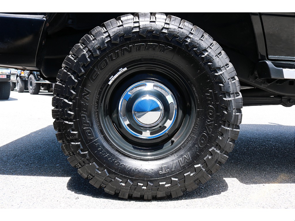 純正輸出用ホイール×TOYOオープンカントリーMTタイヤ(33/10.50/R15)になります！