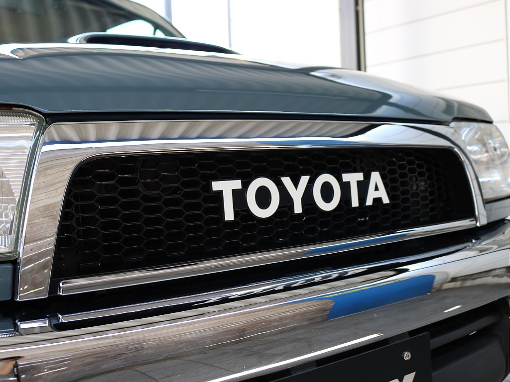 TOYOTA文字グリル！