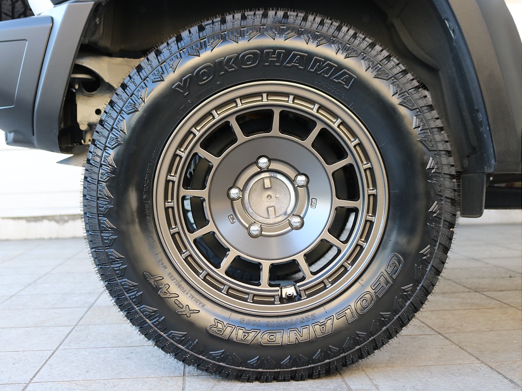 【NEW】YOKOHAMA X-AT 225/70R16×【NEW】MOTOR FARM X-BURNEW 16インチアルミホイール