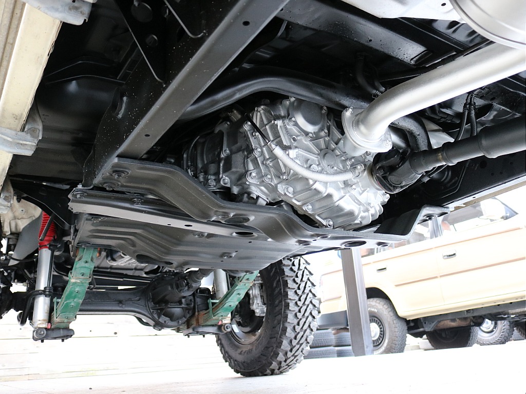トヨタ ランドクルーザー70(34枚目)