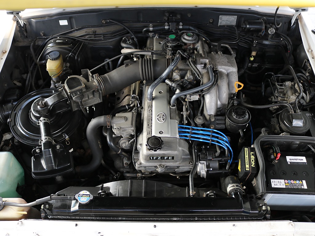 トヨタ&nbsp;ランドクルーザー80&nbsp;4.5VXリミテッド 4WD&nbsp;丸目換装&nbsp;福岡県の詳細画像&nbsp;その15