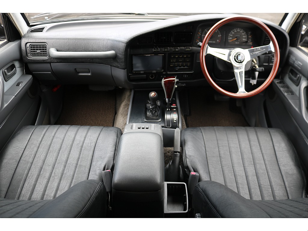 トヨタ ランドクルーザー80 4.5VXリミテッド 4WD ８６ ブラック 神奈川県の詳細画像 その3