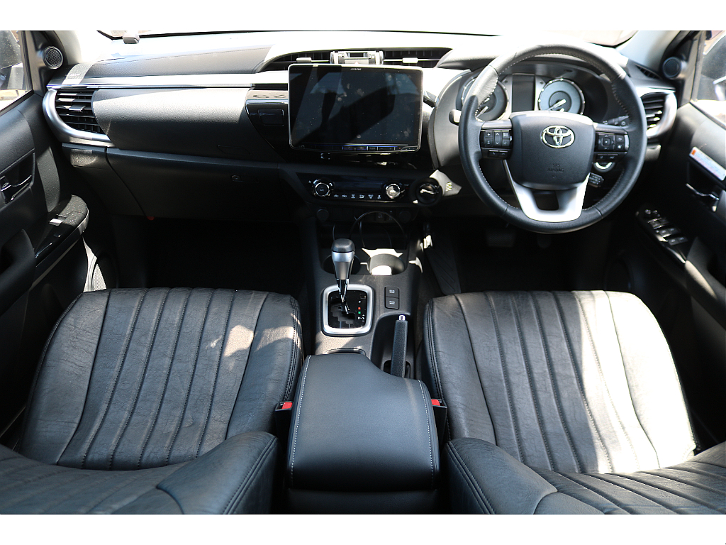 トヨタ ハイラックス 2.4 Z ディーゼルターボ 4WD(2245142879) | 車 