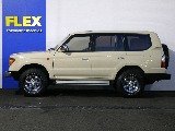 ＦＬＥＸ自慢の中古車保証も付帯致します！『古い車だから故障が心配・・・』というお客様もご安心を！年間で最大100万円まで保証させて頂くプランをご用意しております！