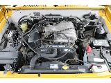 エンジンは３４００ｃｃガソリンエンジン！大排気量ですので高速走行等でもストレスを感じることなく、快適にドライブをお楽しみ頂けますよ！