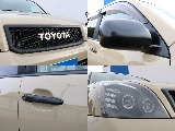 TOYOTAロゴグリル×各部マットブラック仕様！ヘッドライトインナーブラック！