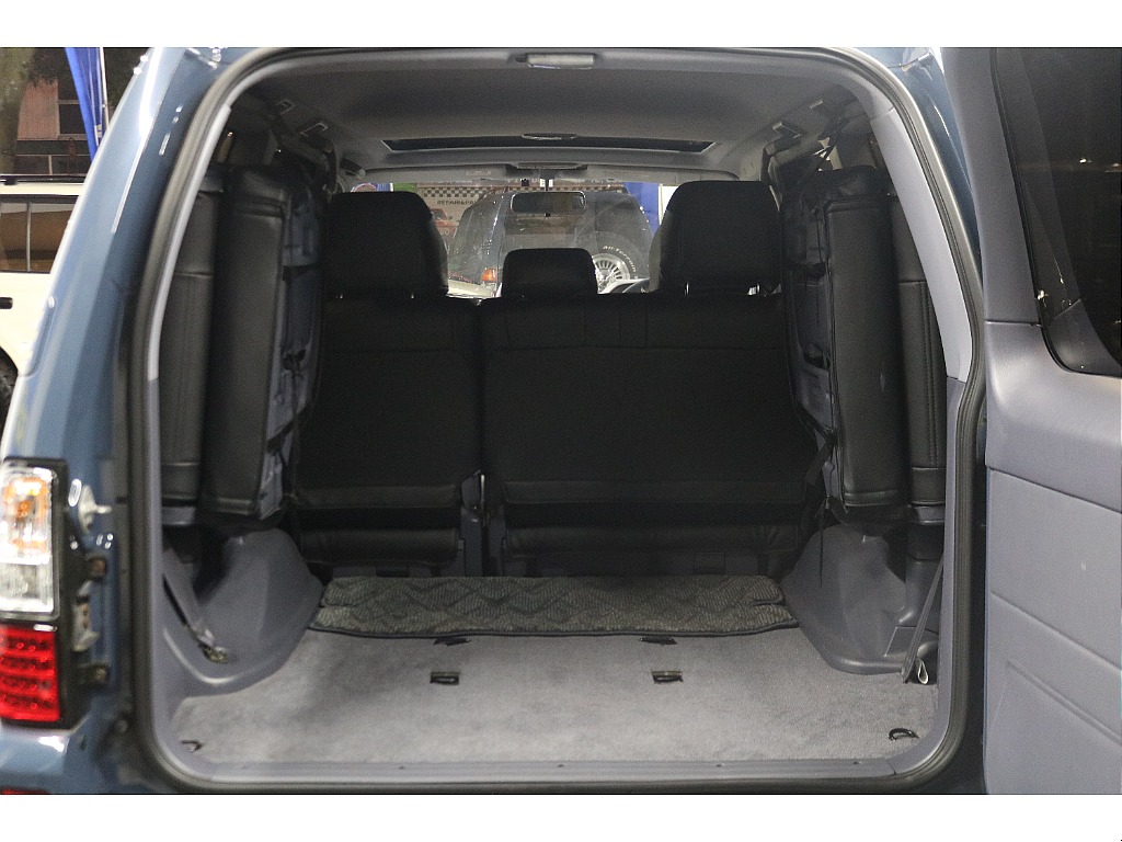 ラゲッジは高さ、奥行きともに充実しているため、様々なサイズの荷物を積み込めます！