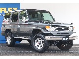 年式の古い車両ですが、ＦＬＥＸ自慢の中古車保証がございますのでご安心を！年間で最大１００万円まで修理費用をカバーするプランがございます！