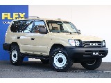 ＦＬＥＸ自慢の中古車保証も付帯致します！年間で最大１００万円まで修理費をカバーするプランがございますので、故障が心配な方にも安心してお乗り頂く事が出来ますよ♪