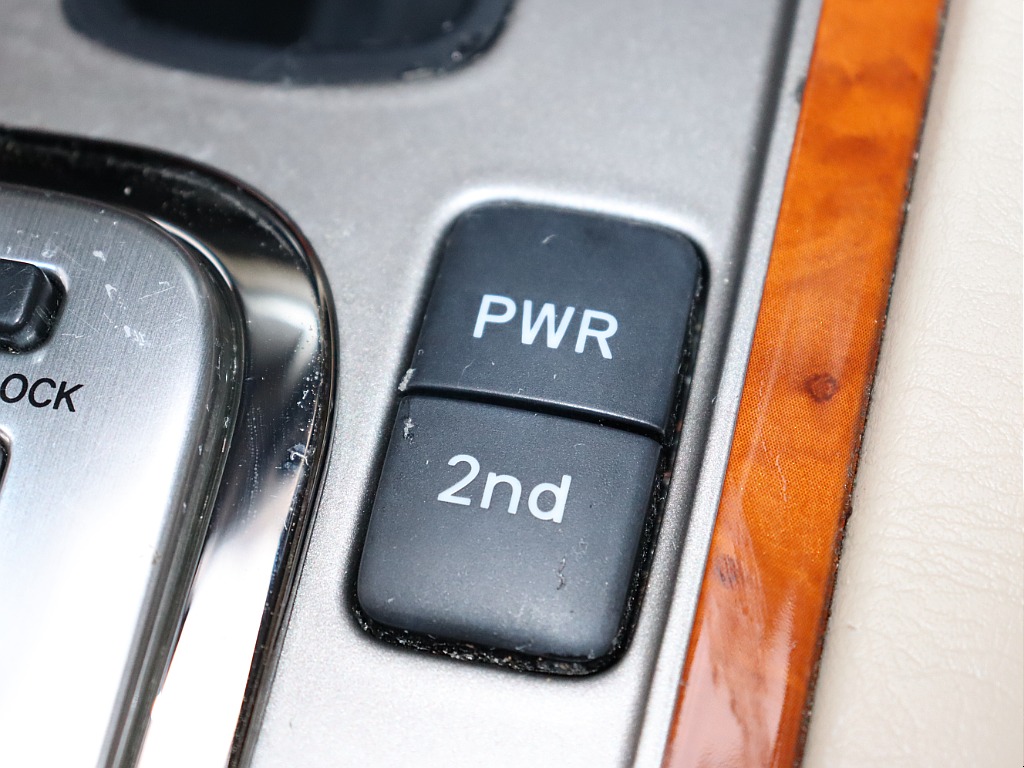 トヨタ ランドクルーザー100(55枚目)