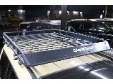 ルーフラックは幅長さともに充実しているため大きめな荷物も難なく積むことができます！
