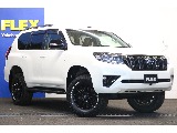 安定の王道カスタム☆彡新品リフトアップ・新品タイヤ・特別仕様車と三拍子揃った1台です♪