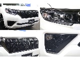 ポイント①特別仕様車専用ならではの、漆黒メッキのグリル等アウターパーツ！