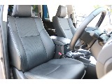ベンチレーション機能付き！本革パワーシート！ぴったりとフィットするシートで運転支援もバッチリです！
