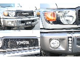 インナーブラックヘッドライトにブラック塗装済みTOYOTA文字グリル！
