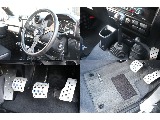NARDIレザーステアリングにRAZOシフト＆ペダルとスポーティーな仕上がりです！