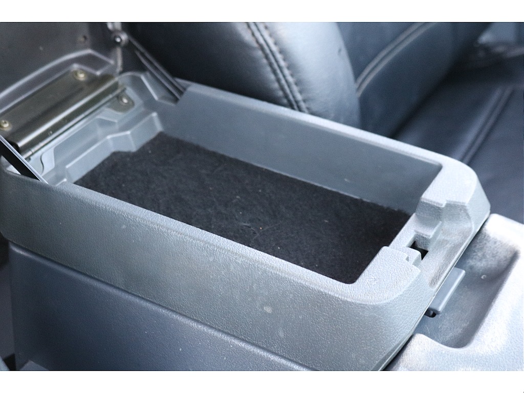 一段目は小物入れとして利用可能！