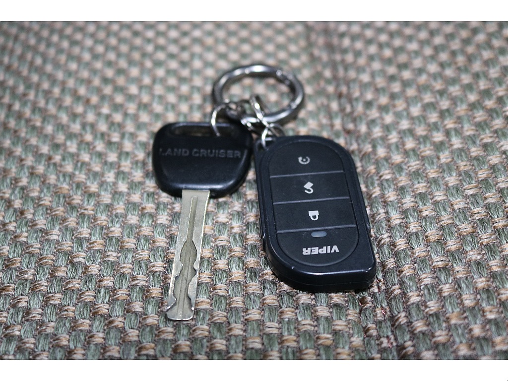 トヨタ ランドクルーザー80(6枚目)