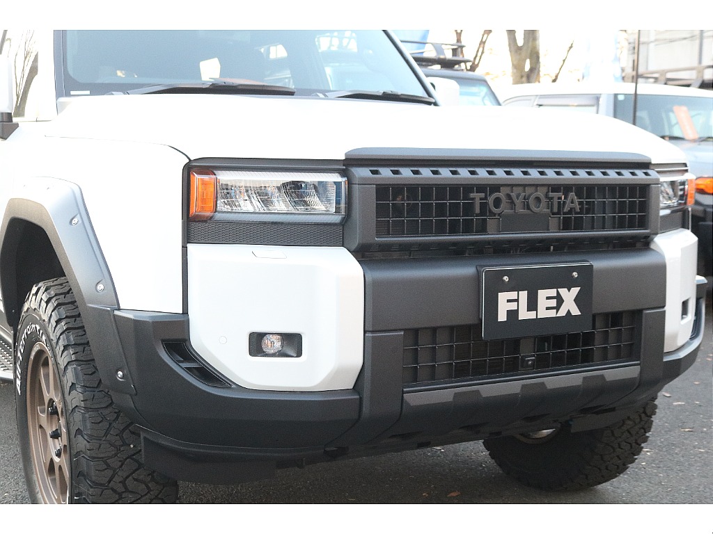 ラプター塗装も施工し、とてもワイルドなスタイルに仕上がっております！