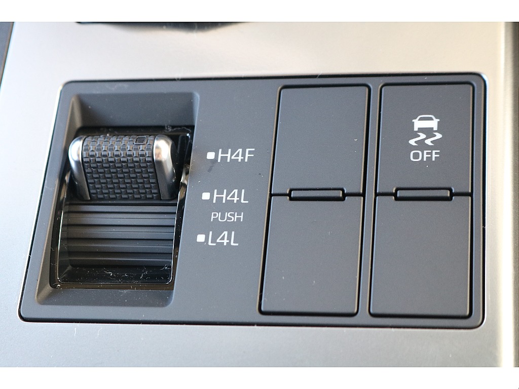 足場の悪い道でも安心して走行していただけます♪