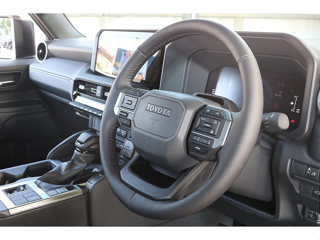 本革巻ステアリング！