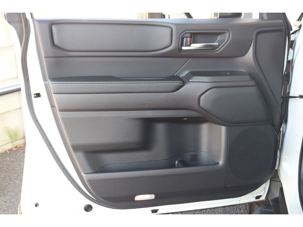 気になる小傷等もなく綺麗な状態です！