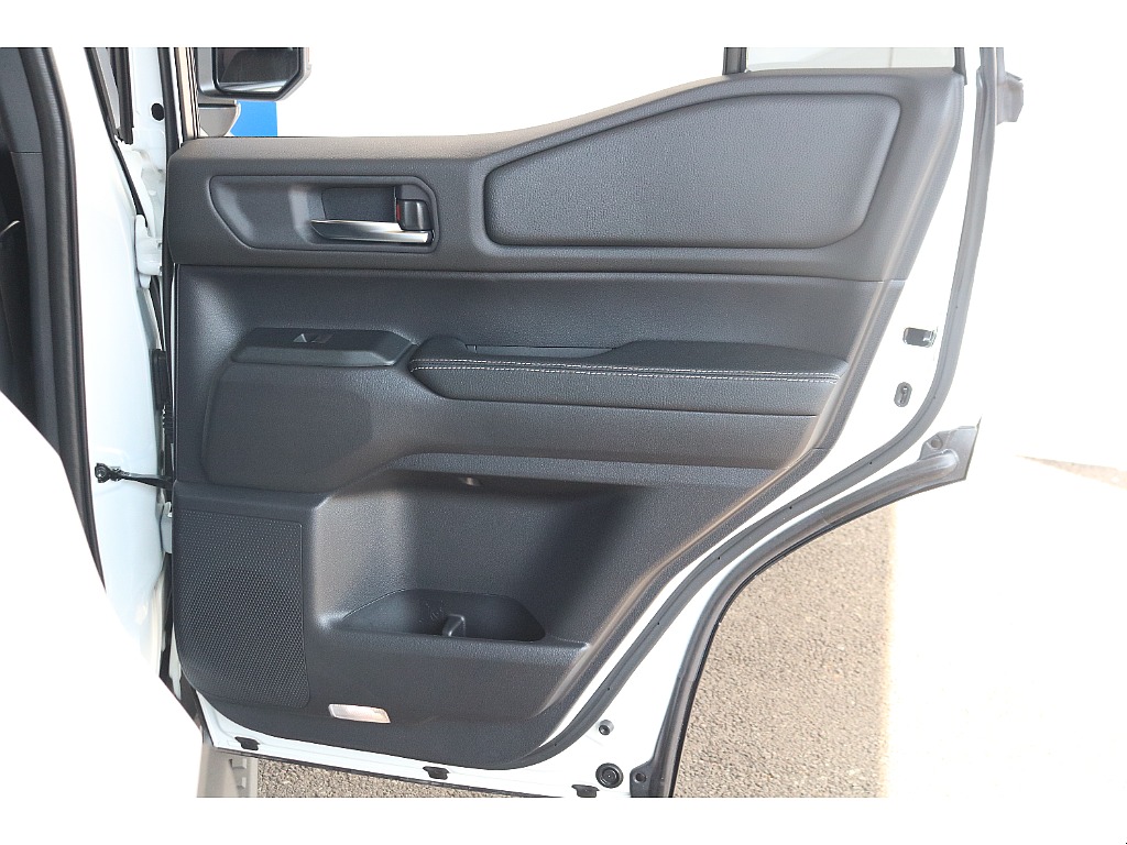 気になる小傷等もなく綺麗な状態です！